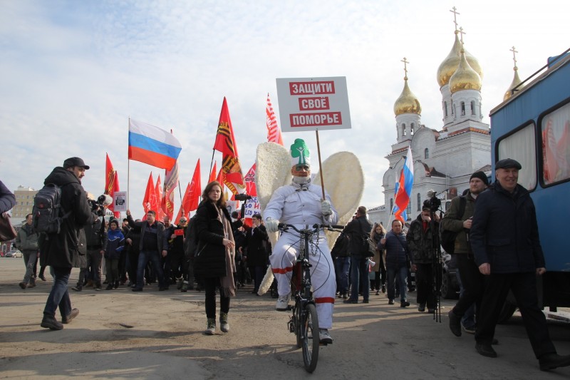 В Архангельске у антимусорного митинга-концерта появился двойник-«воскресник»