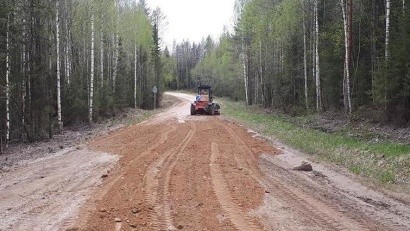 В Няндомском районе восстанавливают гравийные дороги