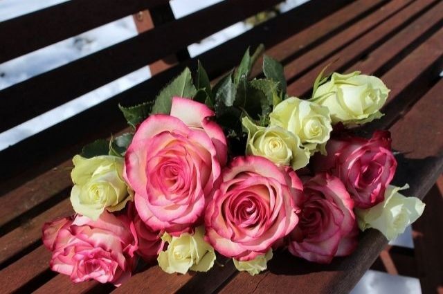 В Архангельске 23-летний парень украл из магазина букет цветов