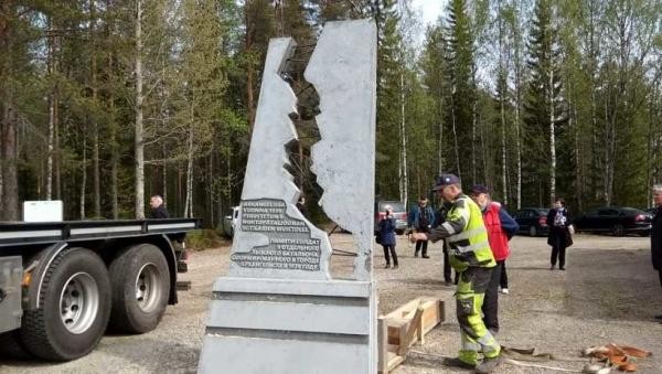 В Финляндии установили памятник батальону архангельских лыжников
