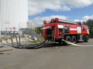 Пожар в резервуаре с нефтью: в Котласском районе прошли учения пожарных