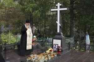 Предстоятель Православной Церкви Казахстана помолился на могиле епископа Тихона (Степанова)