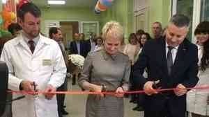 Комфортная и доступная: в детской поликлинике Северодвинска открылась обновленная регистратура