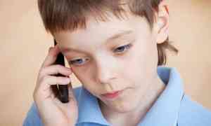 Есть проблемы — позвони: северодвинских школьников призвали пользоваться телефонами доверия
