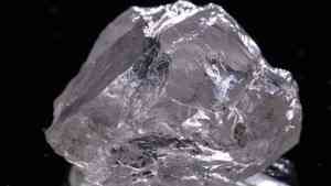 «Не имеет изъянов»: в Архангельской области нашли крупный кристально-прозрачный алмаз