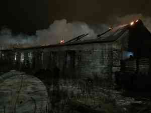 В Северодвинске произошёл крупный пожар на складе