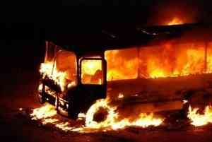 В Приморском районе загорелся заказной автобус