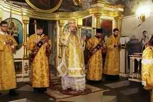Митрополит Корнилий 4 января совершил всенощное бдение в Ильинском кафедральном соборе