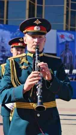 Военный духовой оркестр из Костромы врежен марш в Архангельске