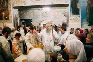 Митрополит Корнилий в праздник Богоявления совершил Литургию и освятил воду в Архангельске