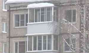 Сразу несколько управляющих компаний Архангельска обязали жильцов убрать остекление с балконов и лоджий