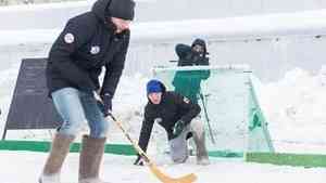 Участники спартакиады «Начни с себя - 2020» сыграют в хоккей на валенках