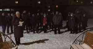 Жители Урдомы запустили фейерверк в честь отставки Игоря Орлова