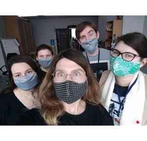 Более 15 тысяч многоразовых масок в день выпускают на предприятиях Архангельска