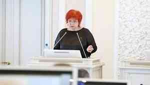 Любовь Анисимова представила областному Собранию доклад о своей деятельности