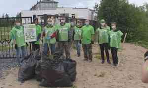 Активисты проекта «Чистый регион» выходные провели в деревне Большое Анисимово