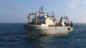 Рыболовный траулер «Карелия» остановил промысел – коронавирус нашли у 23 моряков