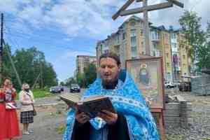 Жители Архангельска помолились на месте явления над городом Божией Матери
