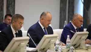 Заместитель Министра МЧС России Виктор Яцуценко принял участие в совещание по актуальным вопросам национальной безопасности на Дальнем Востоке