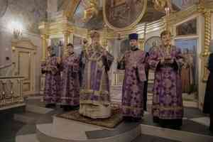Митрополит Корнилий 3 октября совершил всенощное бдение в Ильинском соборе