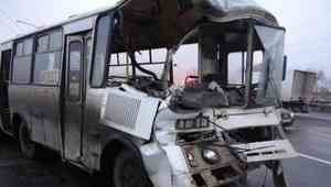 Число пострадавших в ДТП с двумя автобусами в Архангельске возросло до девяти 