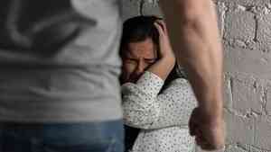 В Архангельске шестеро детей остались без мамы из-за убийства в кафе