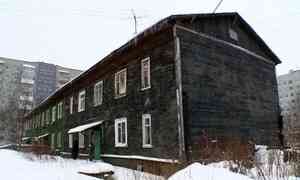 Управляющие компании Архангельска продолжают игнорировать проблемы деревянного жилфонда