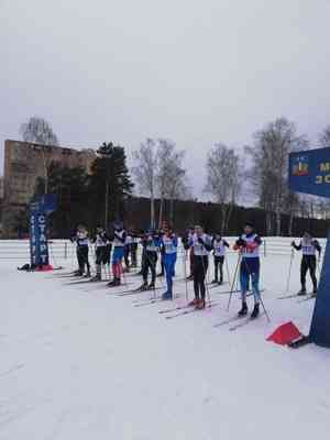 Сборная команда МЧС России одержала победу в соревнованиях по лыжным гонкам