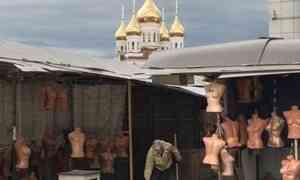 Купола и манекены: так Архангельск увидят на фотовыставке, которую Кирилл Серебренников откроет в «Гоголь-центре»
