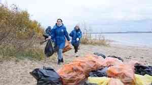 Молодёжный бой мусору: в Архангельской области прошли командные соревнования «Чистые игры»