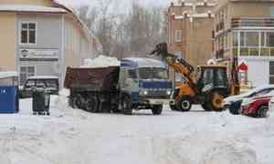 Администрация Северодвинска ввела в городе режим повышенной готовности из-за снега во дворах