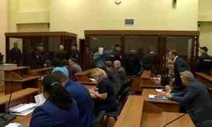 Сегодня в Архангельском областном суде огласили вердикт присяжных по делу преступной группировки «шаманинских» Сегодня в Архангельском областном суде огласили вердикт присяжных по делу преступной группировки «шаманинских»