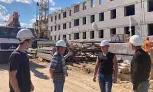 В Устьянах продолжается строительство домов для расселения аварийного жилья