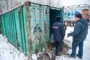 В Октябрьском округе Архангельска сносят самопальные гаражи