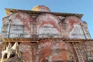 На старинном храме в Холмогорах проводят антиаварийные работы