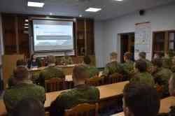 Офицеры Росгвардии приняли участие в работе дискуссионной площадки в Военном учебном центре