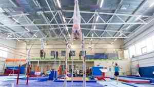 В Поморье стартовал чемпионат СЗФО России по спортивной гимнастике среди мужчин