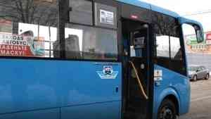 В Северодвинске водитель автобуса уехал с остановки с зажатым в дверях ребенком