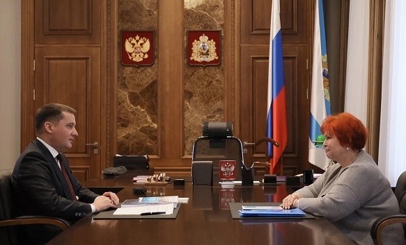 Александр Цыбульский провел встречу с региональным уполномоченным по правам человека Любовью Анисимовой 
