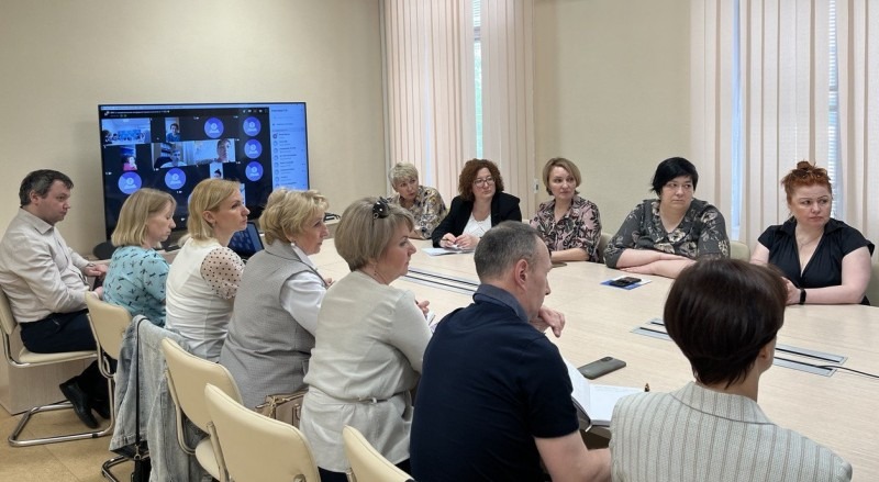 В Поморье состоялась встреча с социальными координаторами госфонда поддержки участников СВО «Защитники Отечества»