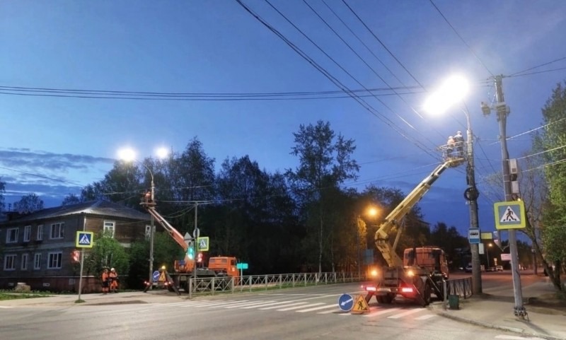 На перекрёстках Архангельска появился ещё семь умных светофоров