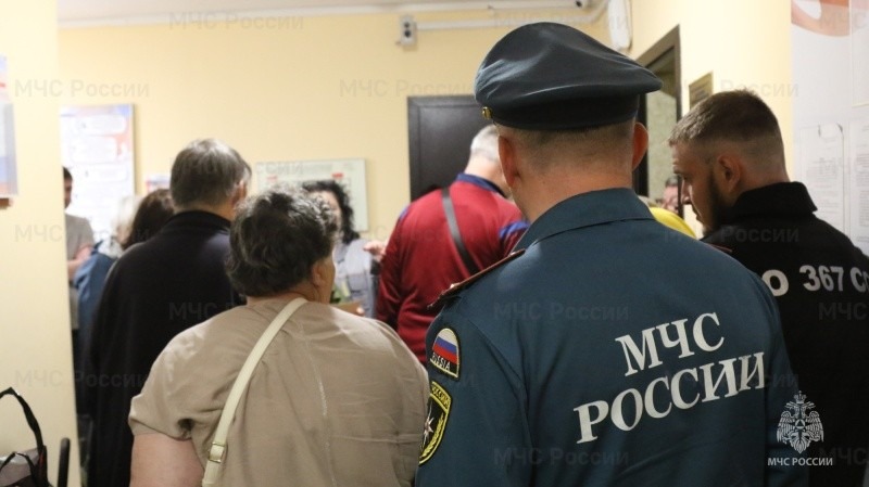 МЧС России совместно с органами власти Тульской области организована встреча и размещение жителей из г. Шебекино