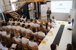 В Технопарке САФУ начался семинар «Лестница к успеху» для учащихся «Роснефть-классов»
