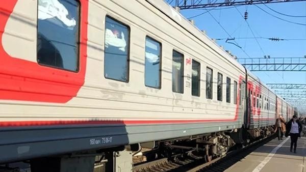 Пригородные поезда поменяют расписание в Архангельской области