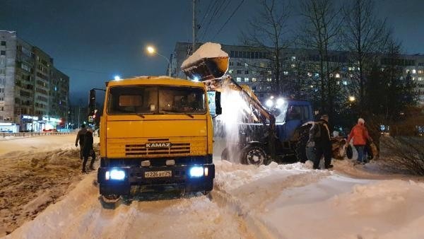 Неубранными снежными завалами в Архангельске заинтересовалась прокуратура