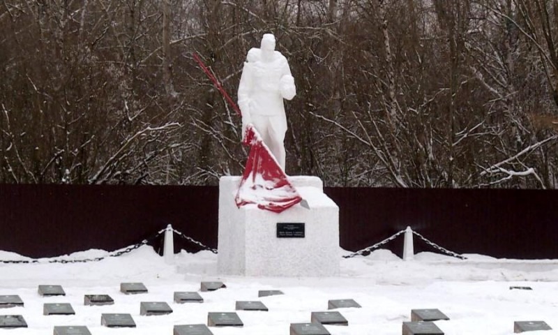 На Ильинском кладбище в Архангельске установили имена всех захороненных бойцов