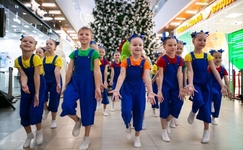 «Один мир на всех»: инклюзивный праздник собрал в Архангельске детей и взрослых