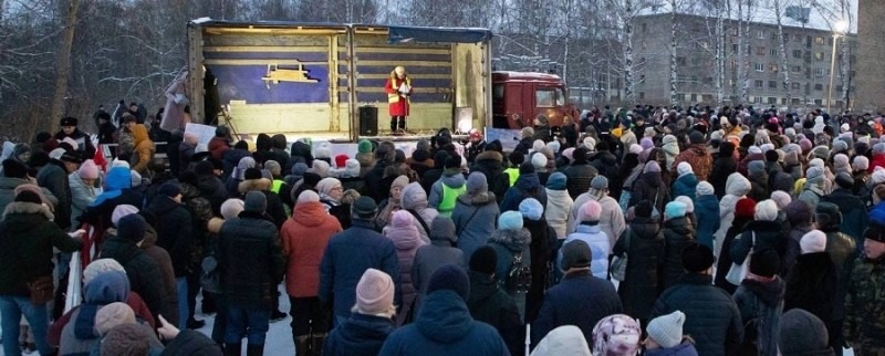 Жители Архангельской области устроили крупный митинг в Коряжме : чего требовали, и кому отправили резолюцию