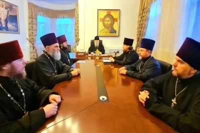 Митрополит Корнилий возглавил совещание в епархиальном управлении 