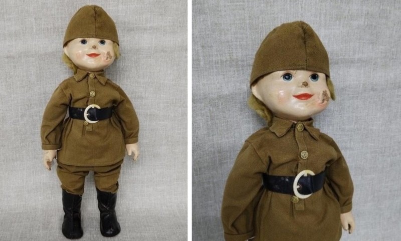 Вельскому краеведческому музею подарили редкую куклу времен СССР